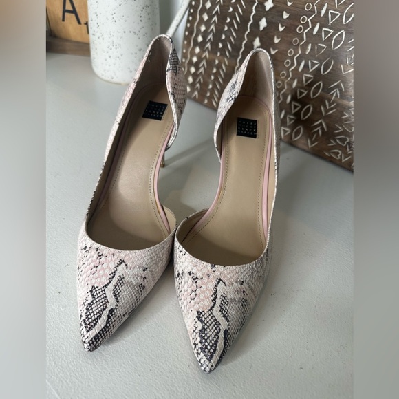 White House Black Market Daisie Women's Snakeskin Pattern Heels - Size 9.5M - Picture 7 of 9